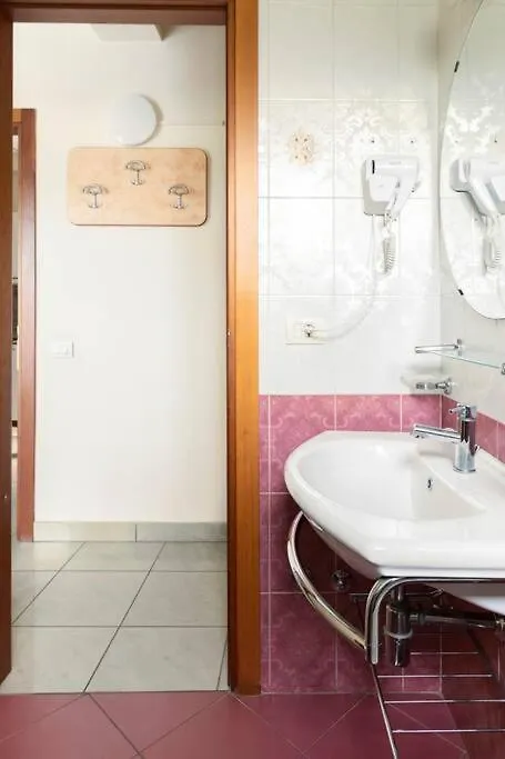 Bilocale Relax Mare-Traversa Via Dante 50Mt Dal Mare Apartment Riccione